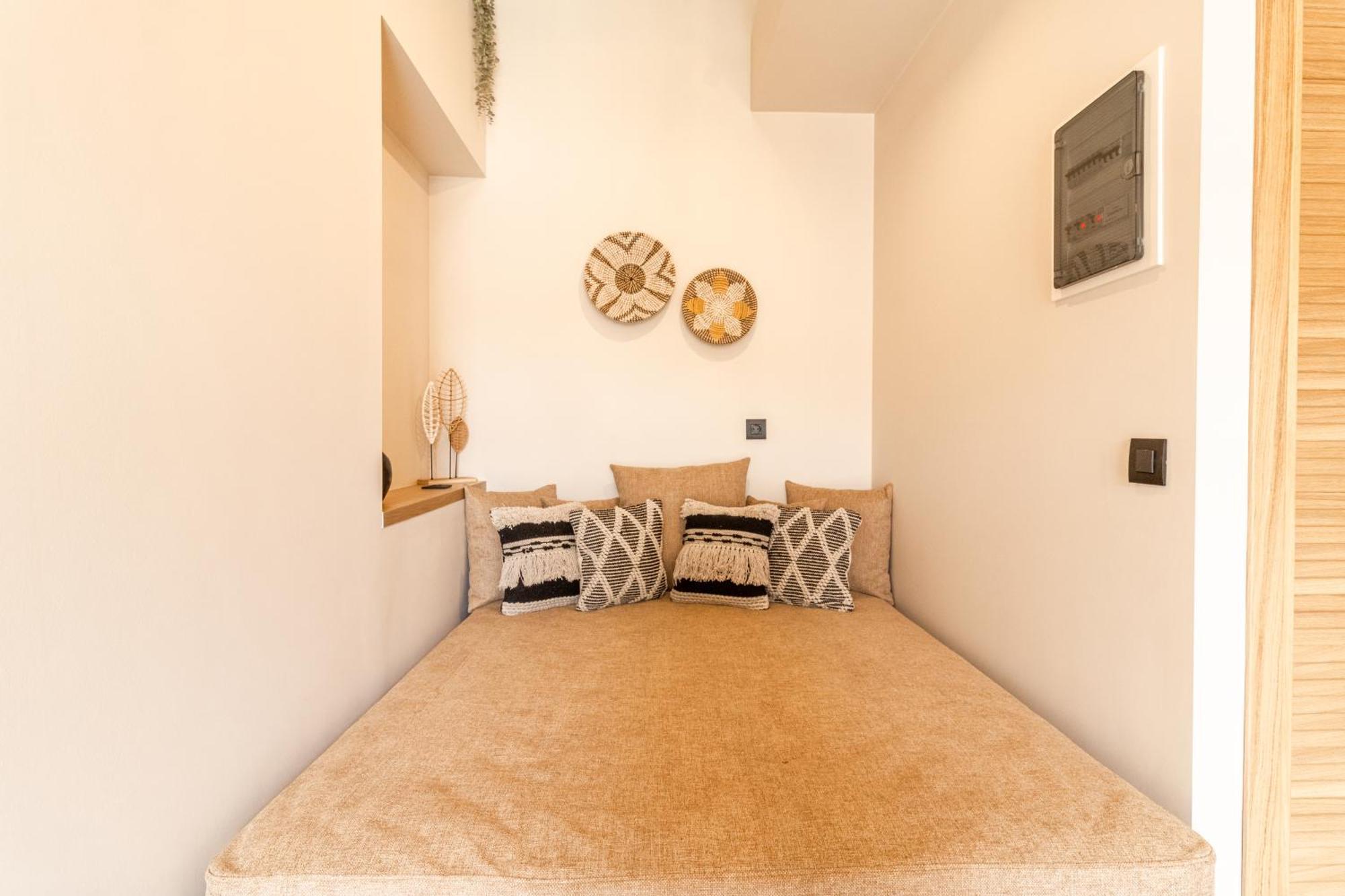 Adorno Private Suites Only Adults & Kids 12 Plus Неа-Врасна Екстер'єр фото